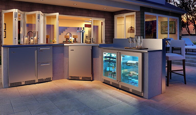 Outdoor Wine Fridges for Florida Entertaining: What to Know Before You Buy