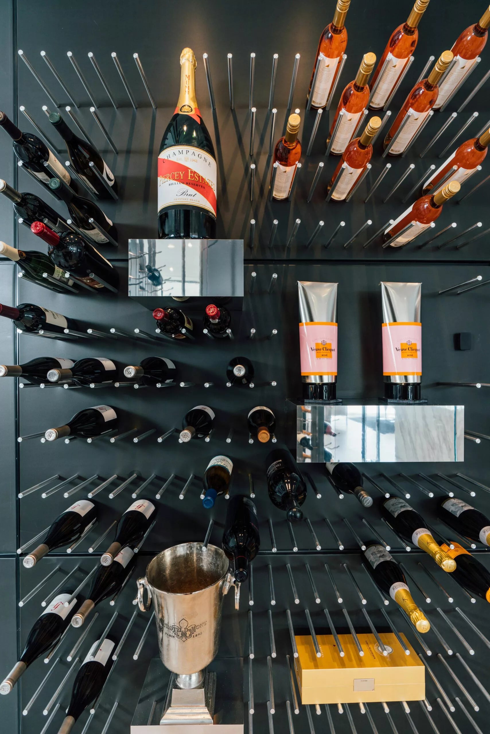 VintageView Vino Rails 1 (cork forward wall mounted wine rack peg)