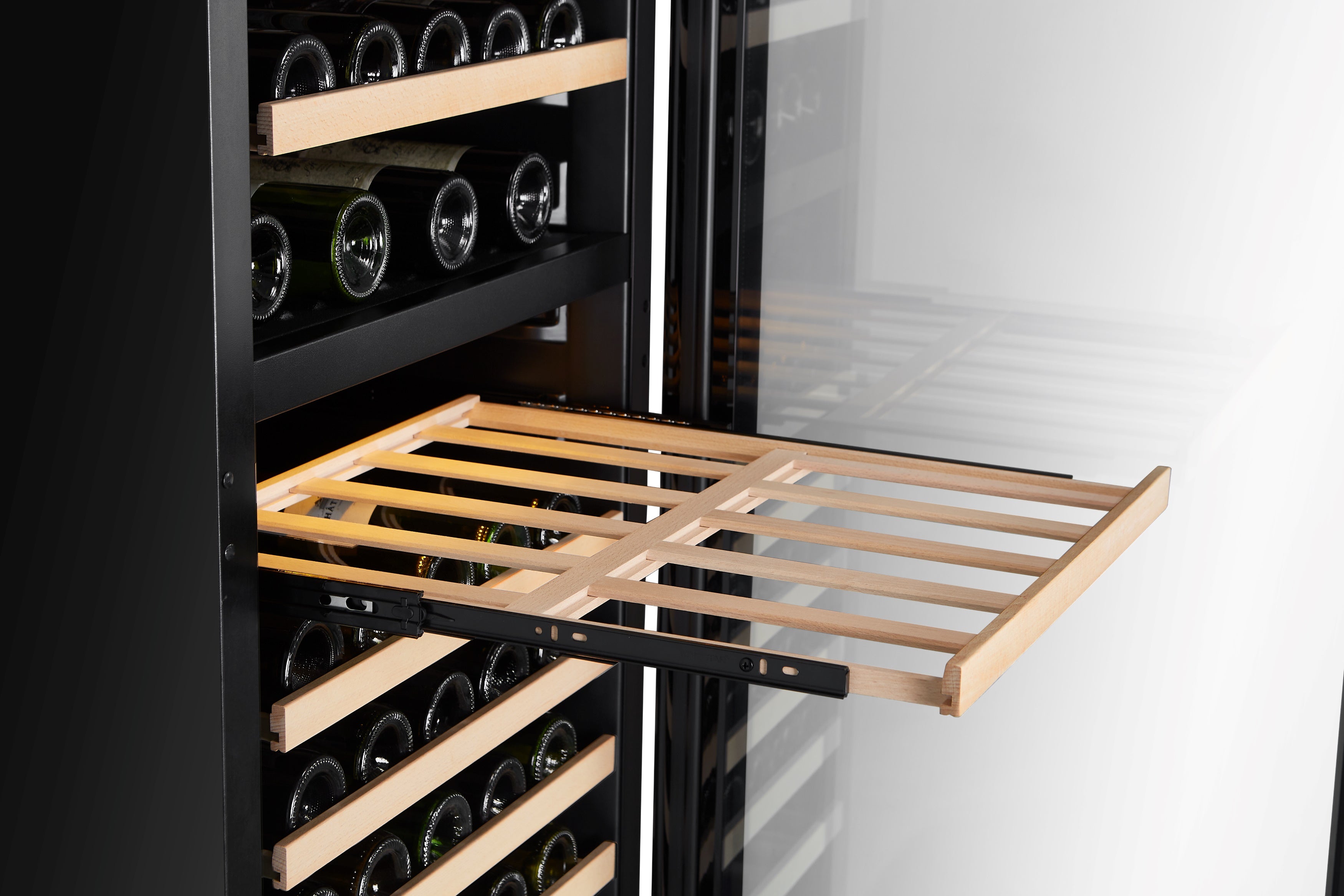 Vantaggio Wine Cellars V164 Dual Zone Wine Cabinet Doppio