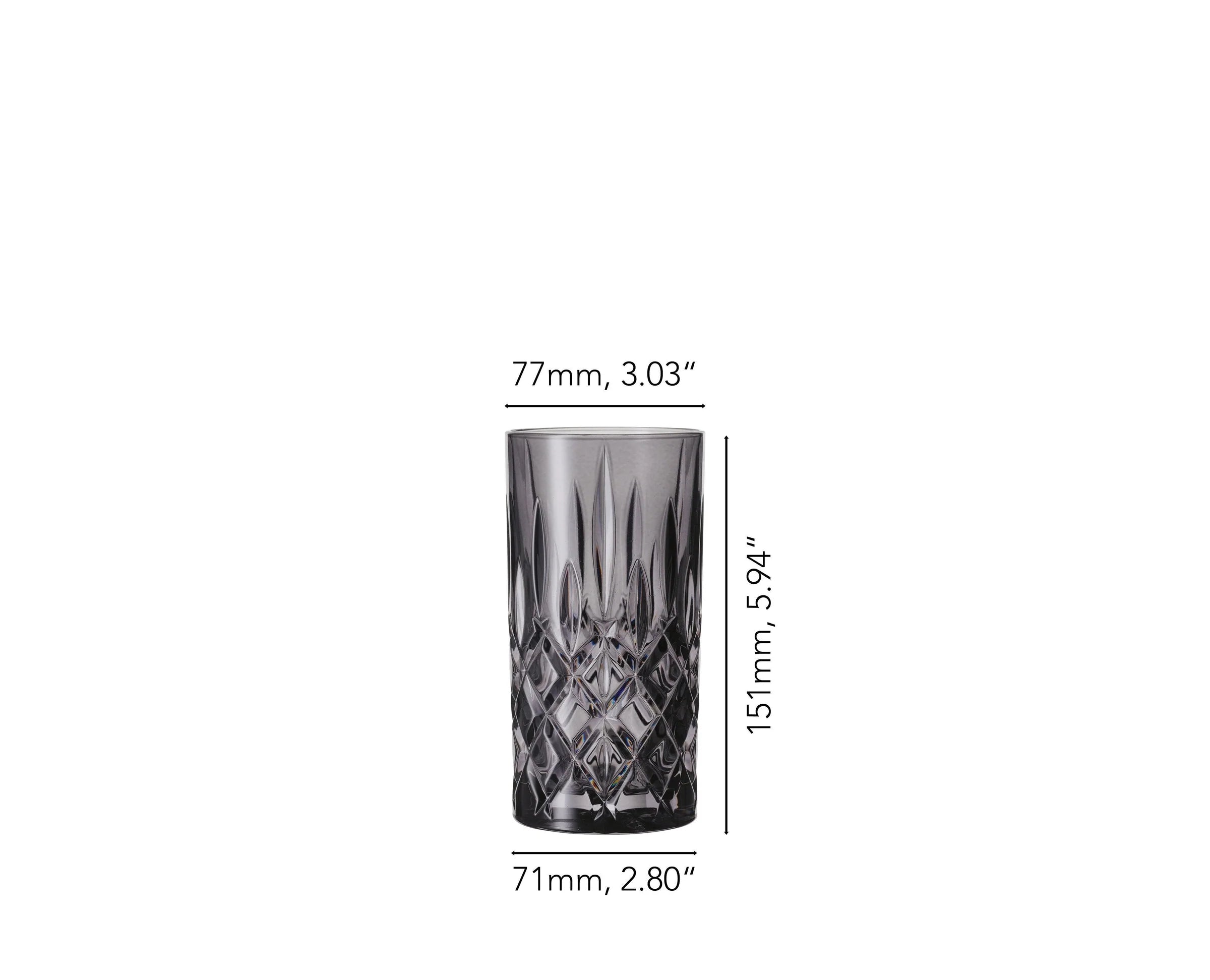Cylindrical glass with dimensions labeled on a white background