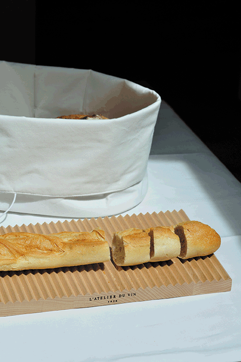 L'Atelier du Vin Double-Sided Cutting Board
