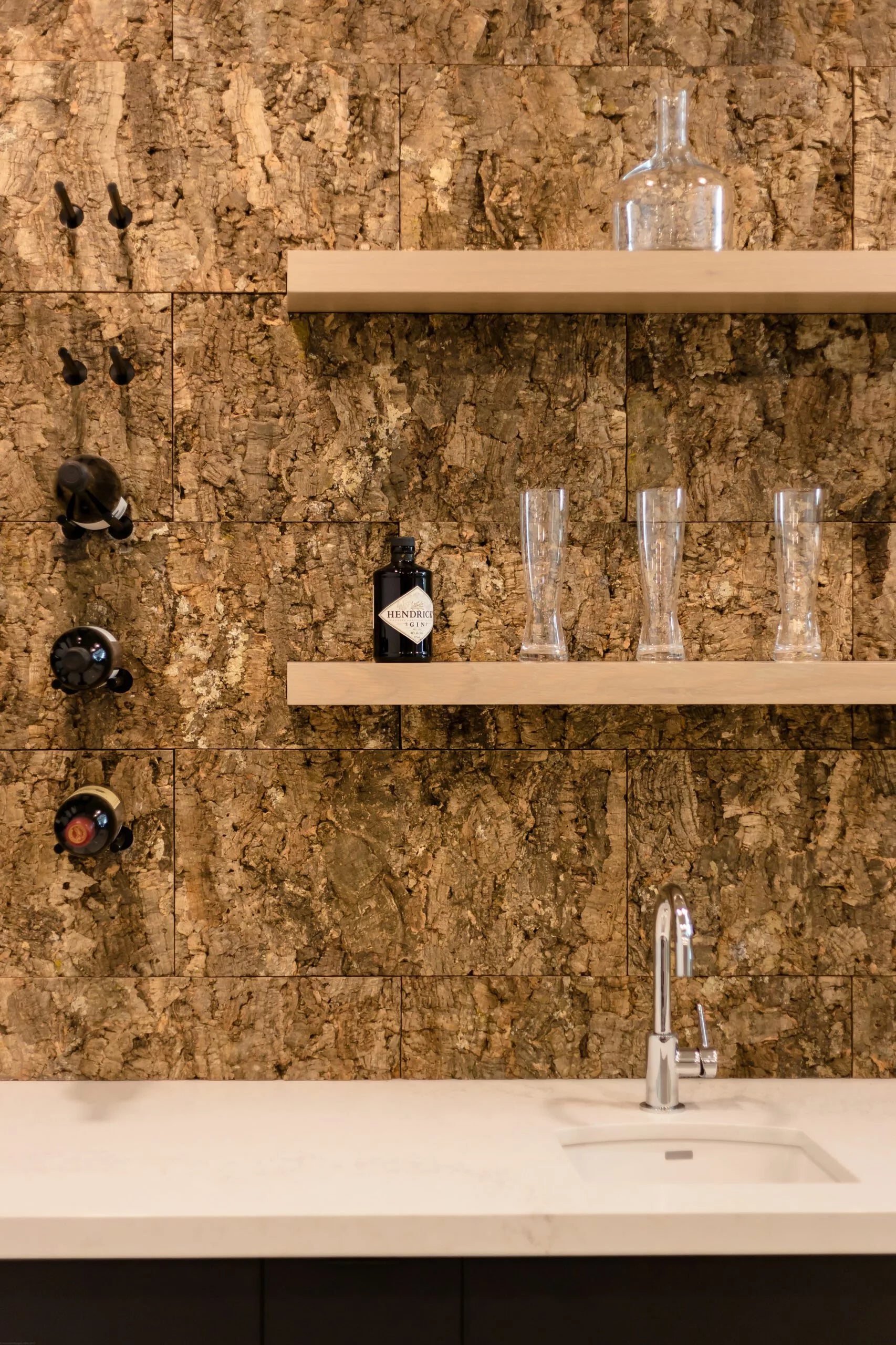 VintageView Vino Rails 1 (cork forward wall mounted wine rack peg)