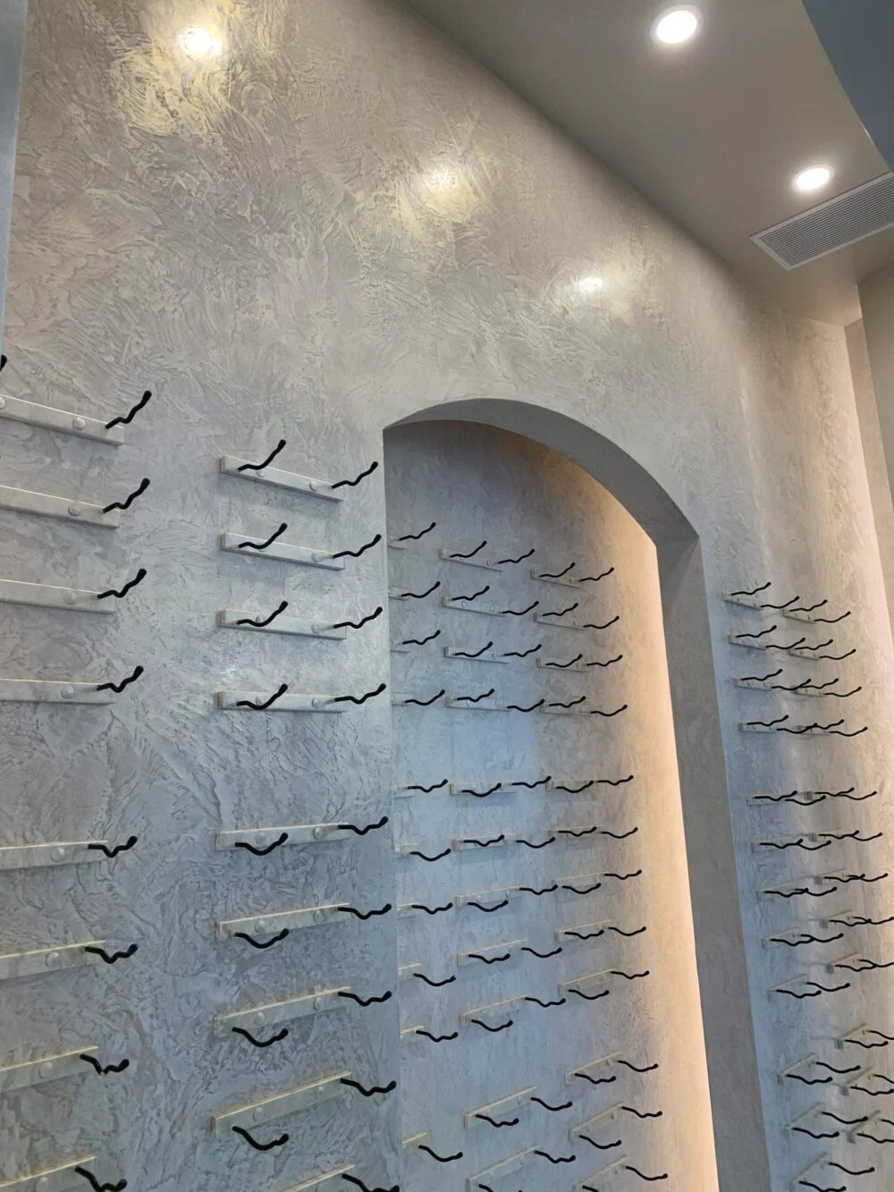 VintageView W Series Single (wall mounted metal wine rack)