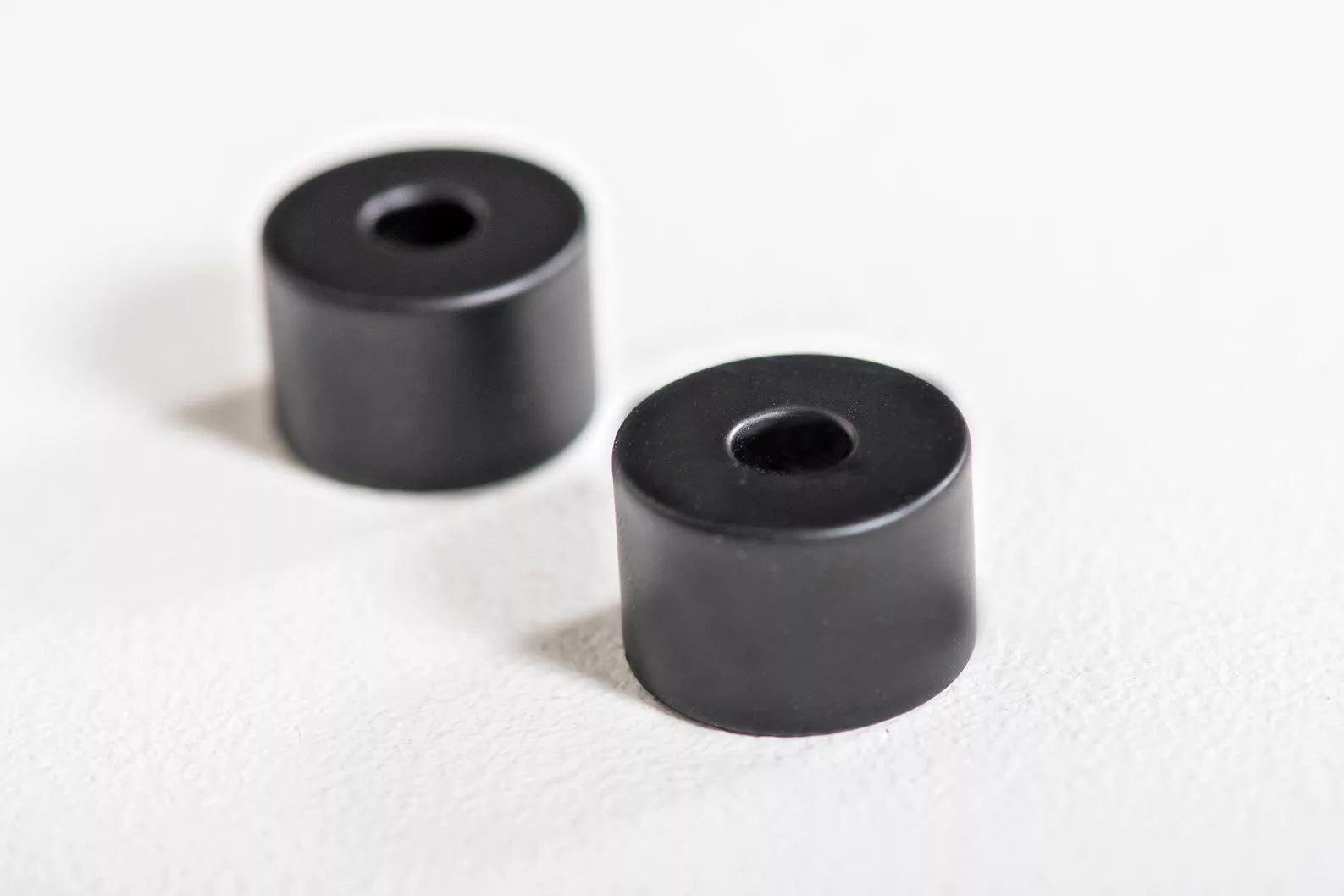 VintageView Vino Pins Magnum Spacer (wall mounted metal wine rack accessory) Matte Black Single - 1