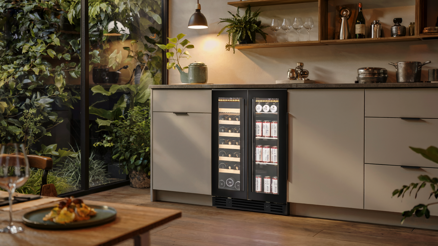 Vantaggio Wine Cellars Vantaggio V70 Beverage Centre