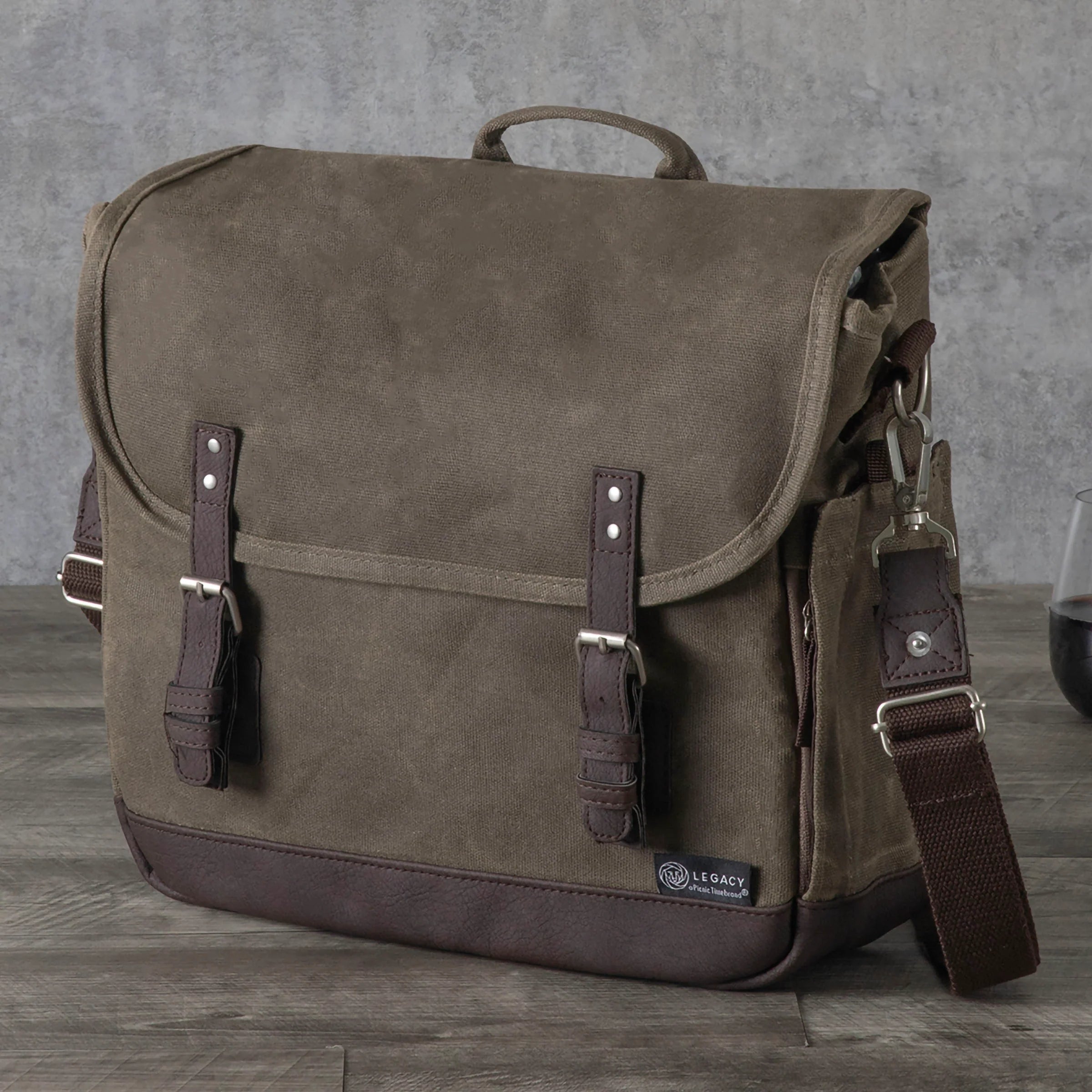 Legacy Adventure Wine Tote in White