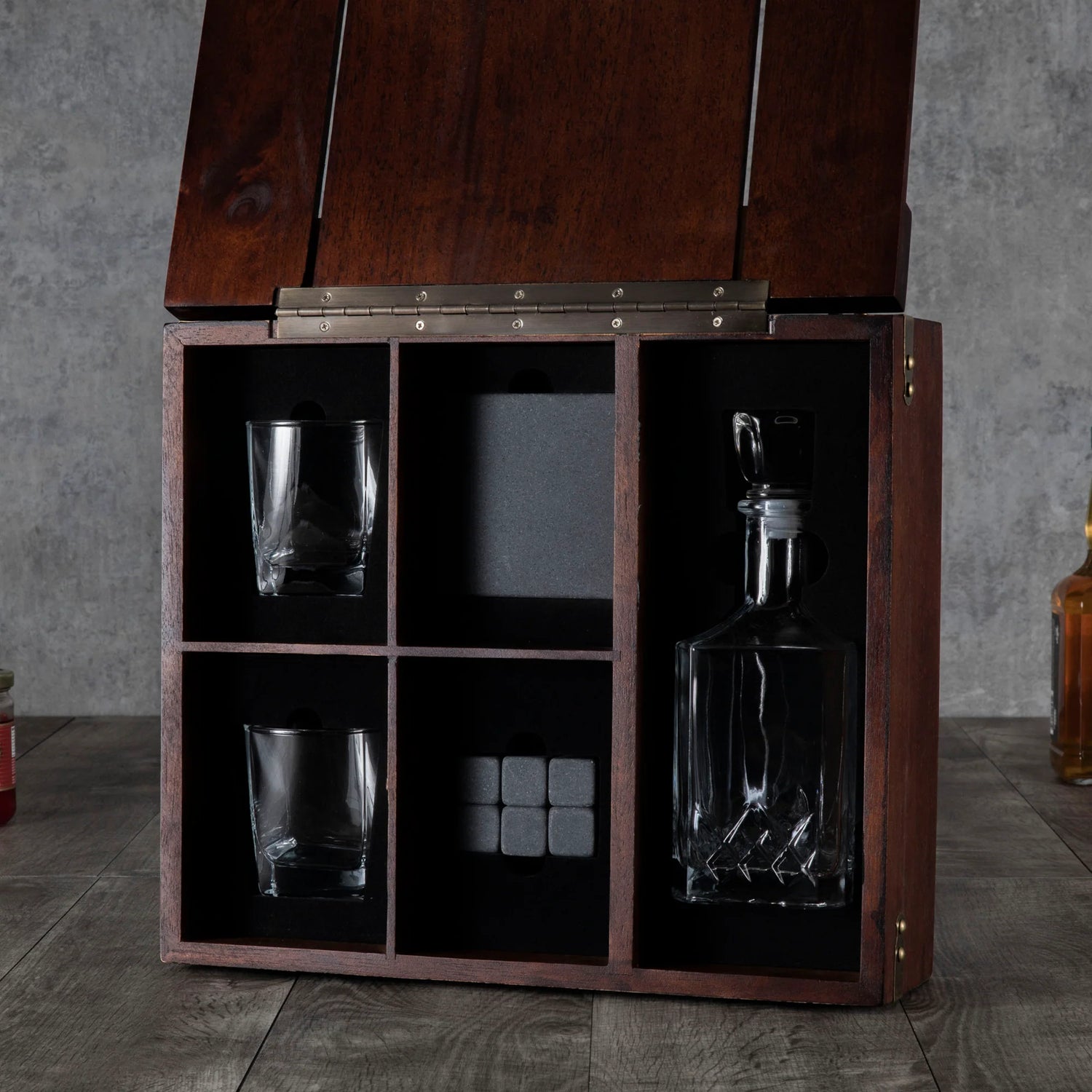 Legacy Whiskey Box Gift Set with Decanter