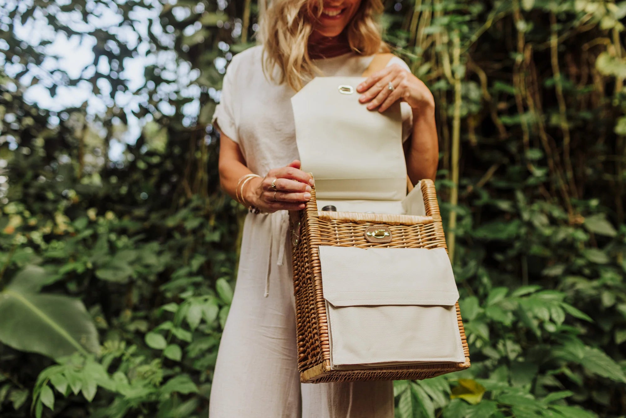 Corsica Wine & Cheese Picnic Basket